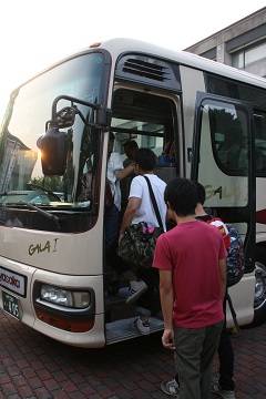 18ji30shuppatu002.jpg