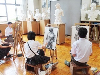 20190705_bijutsuka_jitsugitest_2.jpg