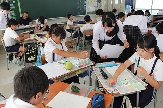 20191004_bijutsuka_shoukourenkei_1.jpg