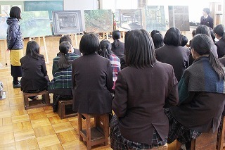 20191204_bijutsuka_gappyou_2.jpg